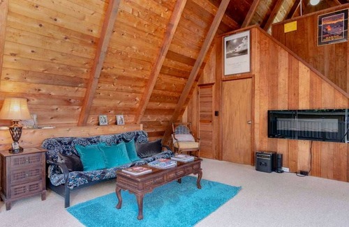 Volcano Cabin | Cabin ∙ 1 bedroom ∙ 4 guests