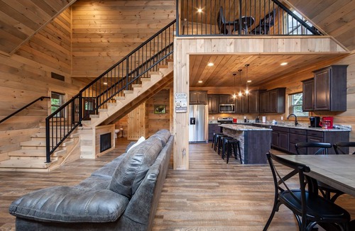 Chalet Village North Cabin | Cabin ∙ 2 bedrooms ∙ 6 guests
