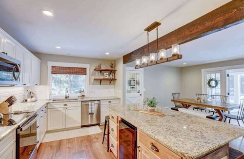 Blue River Cabin | Cabin with Pool Table only 10 minutes from downtown Breckenridge!