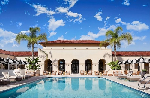 Pasadena Hotel | California Gem! Onsite Pool, Pets Allowed, Near Sidney F. Tyler Park