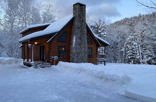 Carrabassett Valley House | Carrabassett River Retreat