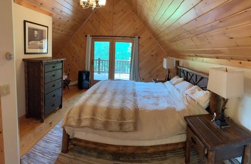 Pine Hill House | Catskill Mountain retreat