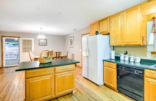 Cedar Mountain Cottage | Cedar Mountain House on 12 Acres - Near Trails!