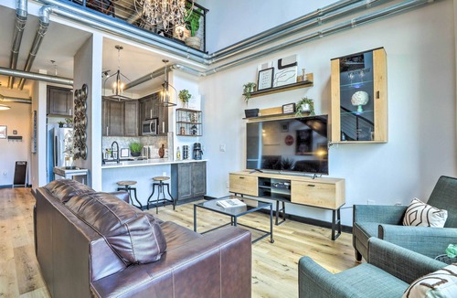 Atlantic Station Area Apartment | Central Atlantic Station Loft Near Mercedes-benz!