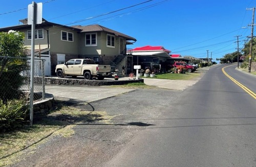 Liliha - Kapalama Condo | Central HNL, Well-Established Neighborhood, Tandem Parking, Pet-Friendly!