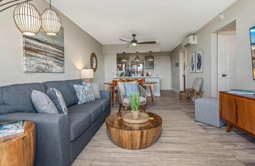 Kihei House | Centrally Located Elegant Vistas
