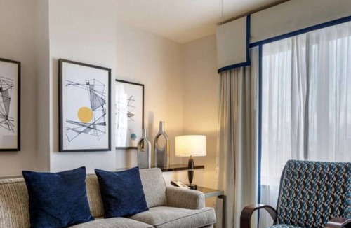 Las Vegas Resort | CES week, NO resort fee for 6 guests, close to Convention Ctr, shuttle&FREE WiFi