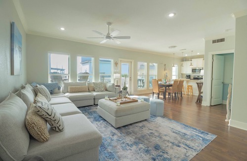 Port Bolivar House | Changes in Latitudes: 2nd Row Gulf Views/4BR, Sleeps 14