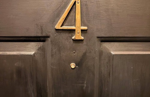 Downtown Apartment | Charming 1-bedroom apartment in the Historic Hotel Royal