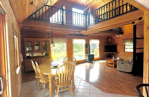 Sangerville House | Charming 2-bedroom house in awesome Sangerville with WiFi, AC and big yard