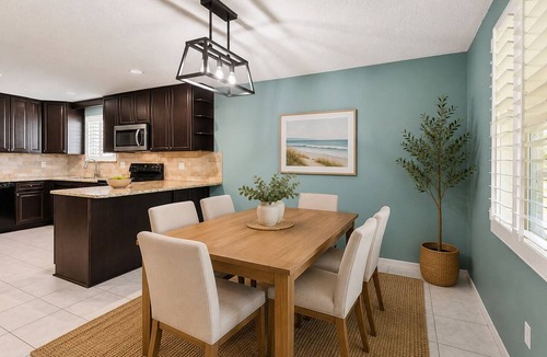 Holiday Harbors House | Charming 3-bedroom house with AC in soothing Jacksonville