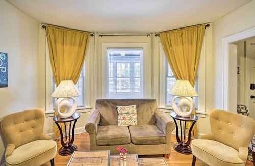 Melrose Cottage | Charming Albany Retreat ~ 3 Mi to Downtown!