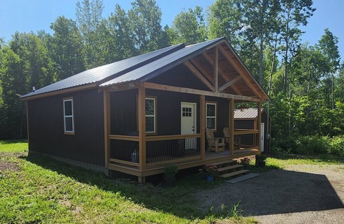 Patten Cabin | Charming cabin in Beautiful Patten Maine with WiFi, ATV/Snowmobile trail access