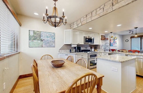 Park Meadows House | Cheery townhome in Park City with large, furnished deck & private hot tub