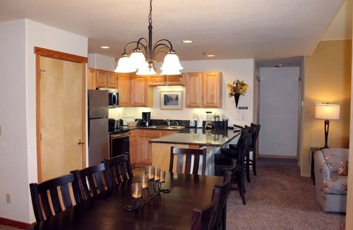 Four O'Clock Cabin | CHRISTMAS SKI IN/OUT Breckenridge, GRAND TIMBER LODGE 12/19/25-12/26/25