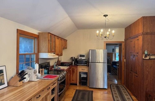 Rangeley Cottage | Cinnamon Bear House - A Nature Lovers Dream, Perfect for Ski Retreats