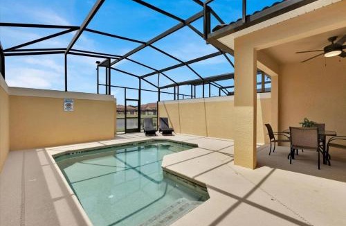 Bay Lake Villa | City Palm Villa