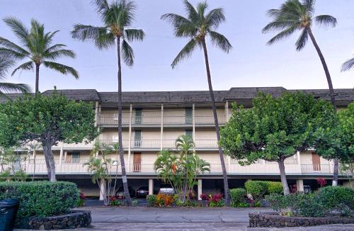 Kailua-Kona House | Classic Hawaiian Oceanfront Condo with Top Location - Hale Kona Kai 413 by Casago Kona