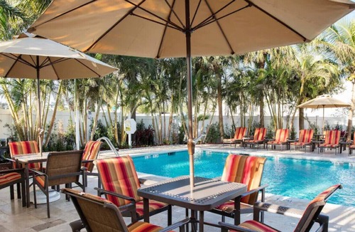 Harbordale House | Classy & Restful King Room near Stranahan