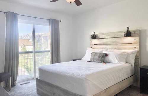 Midvale Villa | Clean and open remodeled luxury townhouse!