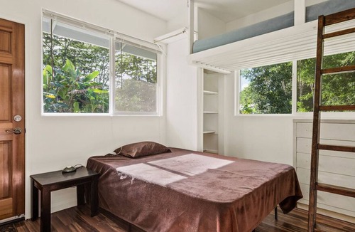 Keaau House | Clean, Modern Home on private 1 acre in Hawaiian Paradise Park.