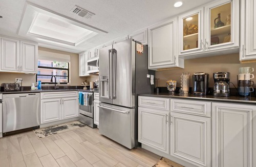 Avon By The Sea Condo | Cocoa Beach Club - Oceanfront Condos with Pool next to Pier and Port Canaveral