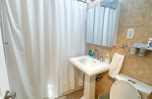 Manhattan Valley Apartment | Columbia University 3Bedroom 1 1/2 Bath Across Cathedral of St. John the Divine