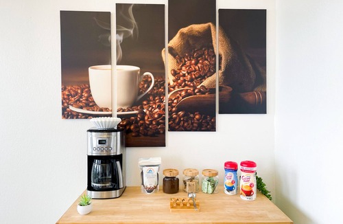 Honalo Condo | Comfortable luxury fully remodeled modern space surrounded by green coffee farms