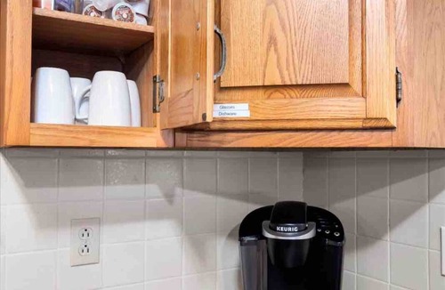 West End House | Comfy furnishings, nice yard, peaceful neighborhood