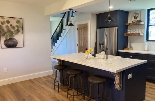 Charlotte's Shore House | Completely renovated secluded 6 bedroom farmhouse in central PEI