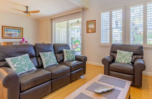 Ko Olina House | Contemporary 3 Bed, 3 Bath Townhome in Ko Olina Kai Golf Estates.