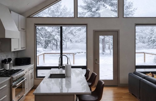 Town of Copake House | Copake, NY Mountainview Retreat w/Fireplace Near Catamount Ski & Wineries