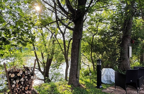 Cortland House | Cortland Riverfront Retreat
