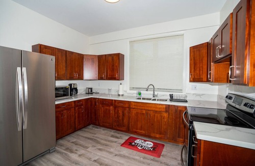 Kaneohe House | COUNTRY COMFORT & AC - 30 DAYS