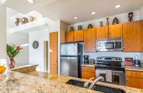Wailea Condo | Coursefront Condo with Shared Pool & Hot Tub, Private W/D, WiFi, and Ocean View