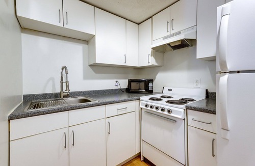 Coventry Lake Apartment | Coventry Lake Studio in a Lake Community