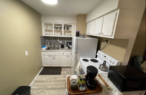 Cape Caneveral Beach Gardens Apartment | Cozy 1-bedroom apartment in wonderful Cape Canaveral