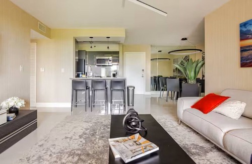 Aventura Apartment | Cozy 1-bedroom apartment in amazing Miami with AC