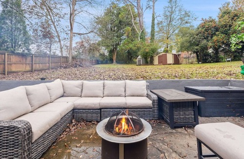 Briarcliff Heights Apartment | Cozy 1BR Near Emory + VA | Pet-Friendly Stay