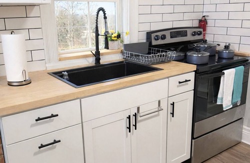 Downtown Rochester Apartment | Cozy 2-bed apt in Rochester near UR Campus, Highland Park, and Downtown