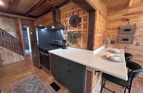 Unadilla House | Cozy 2-bedroom Cabin located 20 Minutes from Cooperstown All Star Village