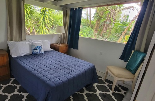 Kapoho House | Cozy bungalow in our Rainforest Hideaway
