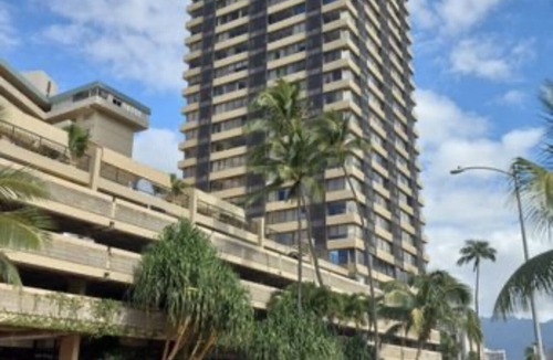 McCully - Moiliili Condo | Cozy condo at Hawaiian monarch- free parking, no resort fee, near beaches, shop