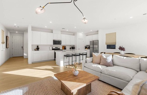 Highland Hills House | Cozy Designer Henderson Home | WFH + Fully Stocked