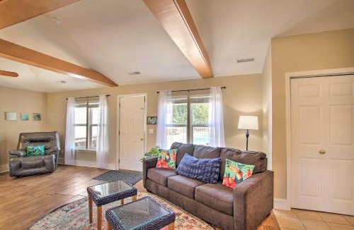 Ironton House | Cozy Ironton Cabin w/Shared Pool & Private Patio!