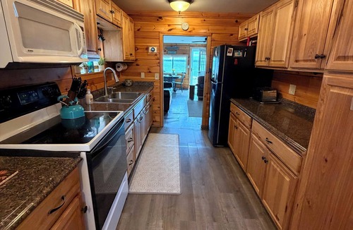 Glenburn Cabin | Cozy Lake Front Cabin minutes to Bangor and the University of Maine