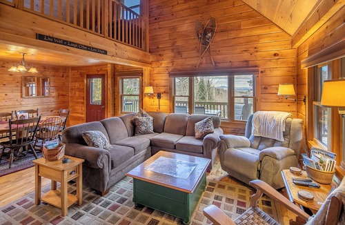 Franklin County House | Cozy mountain cabin near Sugarloaf—your four‑season adventure escape