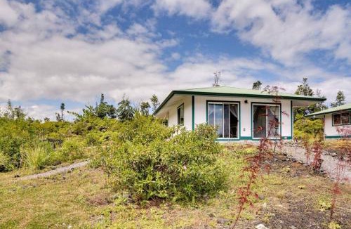 Keaau Apartment | Cozy Space - 1 Mi to Ocean!