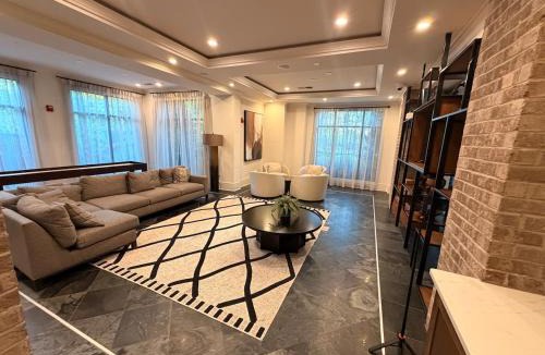 Dunwoody Apartment | Cozy stay with gym & pool access Relax here!