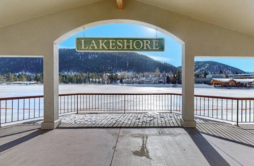Lakeside Village Apartment | Cozy Studio with Lake and Mountain Views, Ski Access, Bike Trails, and Hot Tub